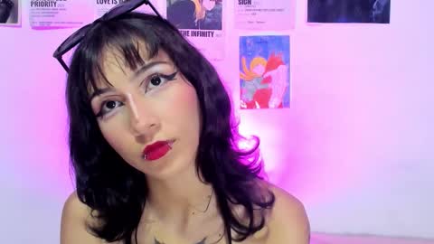 naomiharuno online show from 10.28.25