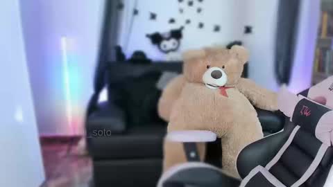 Naomi online show from 03.18.26