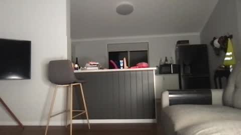 naomirhoades online show from 02.27.25