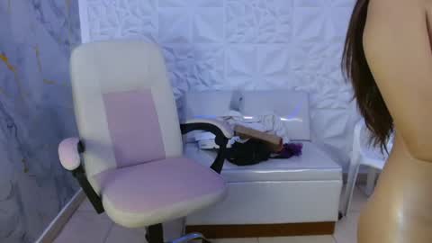 Naomis online show from 05.11.26