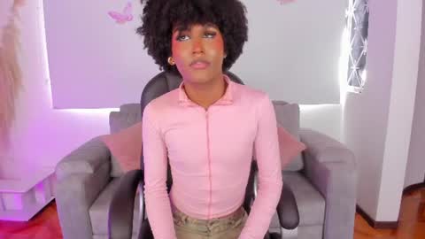 Snapshot of naomisaenz_ chatting on 07.28.26 N A O M I online show from 07.28.26