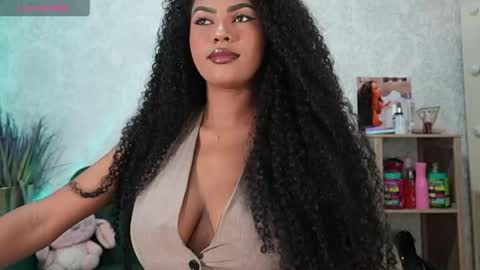 Snapshot of naomixjones1 chatting on 04.11.26 Naomi online show from 04.11.26