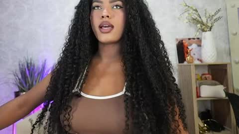 Naomi     online show from 05.17.26