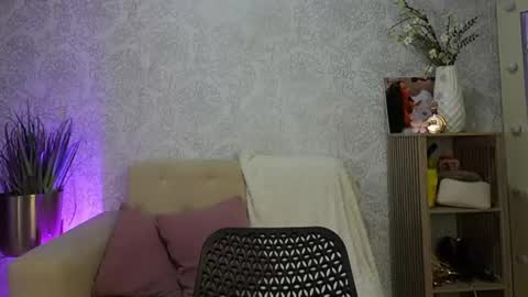 Naomi     online show from 05.23.26