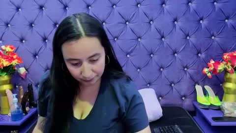 Snapshot of naomyprinces_ chatting on 10.23.25 Bulma Heidi online show from 10.23.25