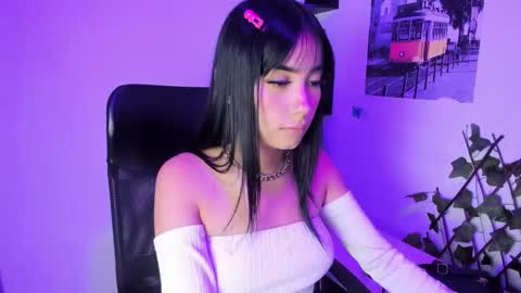 Naomy Watson online show from 11.07.25