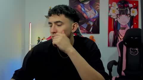 Snapshot of naranjo_seb chatting on 12.04.24 sebastian online show from 12.04.24