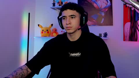 Snapshot of naranjo_seb chatting on 01.14.25 sebastian online show from 01.14.25