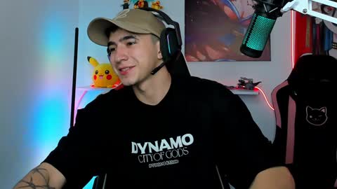 Snapshot of naranjo_seb chatting on 01.18.25 sebastian online show from 01.18.25