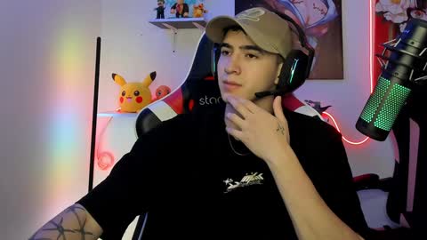 Snapshot of naranjo_seb chatting on 01.21.25 sebastian online show from 01.21.25