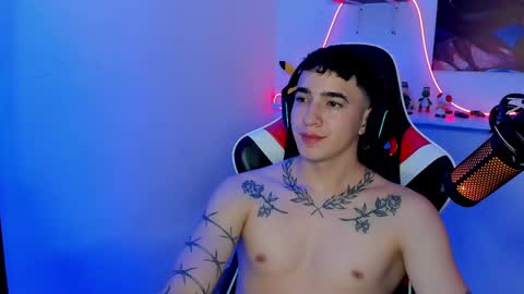 Snapshot of naranjo_seb chatting on 02.21.25 sebastian online show from 02.21.25