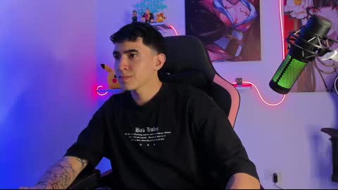 Snapshot of naranjo_seb chatting on 03.12.25 sebastian online show from 03.12.25