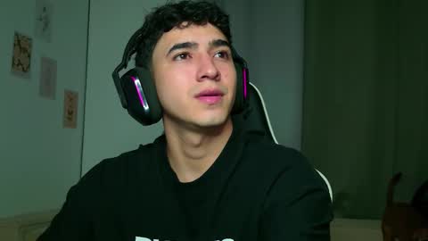 Snapshot of naranjo_seb chatting on 10.02.25 sebastian online show from 10.02.25