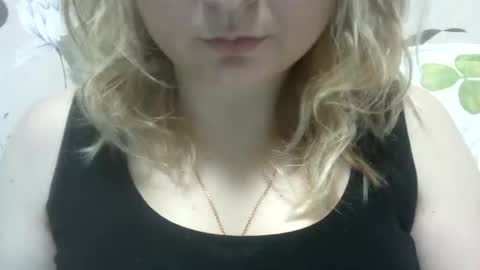 Snapshot of narcisjill chatting on 01.20.25 NarcisJill online show from 01.20.25