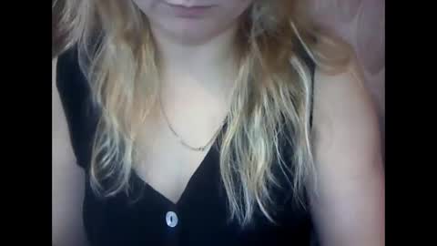 Snapshot of narcisjill chatting on 10.22.25 NarcisJill online show from 10.22.25