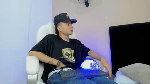 Snapshot of nascary_fox chatting on 09.22.25 Nascary Fox online show from 09.22.25