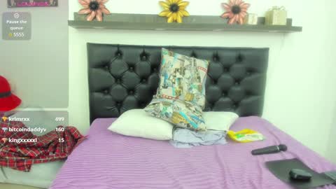 Snapshot of nashira_robert chatting on 12.29.24 Debora online show from 12.29.24