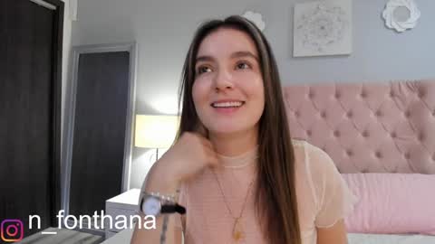 Snapshot of nashlyfontanna chatting on 12.19.24 Nashly Fontana online show from 12.19.24