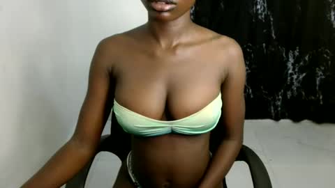 Mila online show from 03.25.26