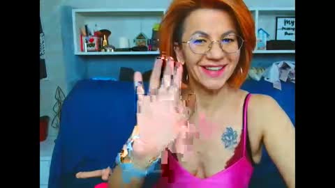 Snapshot of natali3855 chatting on 02.10.25 Natali online show from 02.10.25