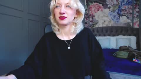 Snapshot of natalie_bitton chatting on 01.14.25 Natalie online show from 01.14.25