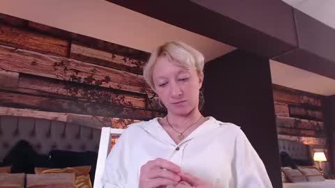 Natalie online show from 05.11.26