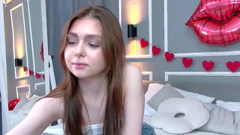 nataliecroft online show from 03.08.26