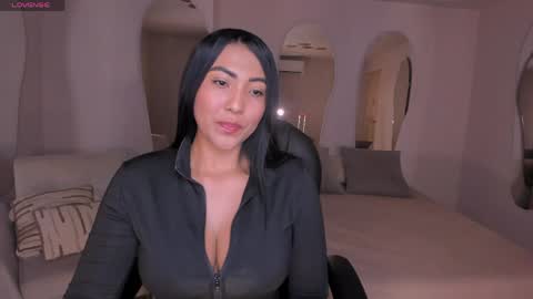 Natalie Lewis online show from 06.05.26