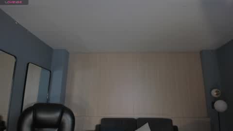 Natalie Lewis online show from 07.04.26