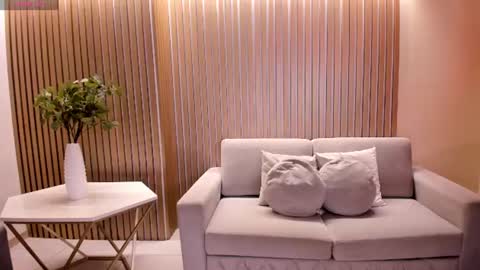 Natalie Lewis online show from 07.12.26