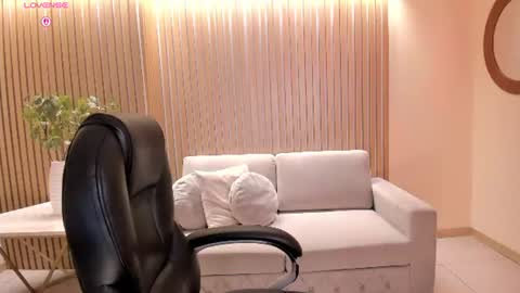 Natalie Lewis online show from 07.28.26