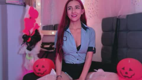 natalliapradas online show from 10.22.25