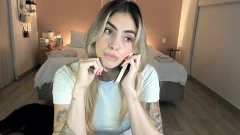 anatalybee online show from 04.30.26