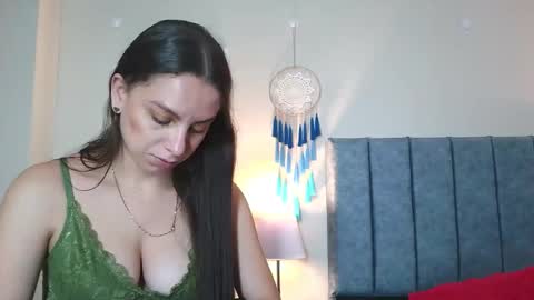 Snapshot of natalyguzman26 chatting on 04.02.26 Nataly online show from 04.02.26