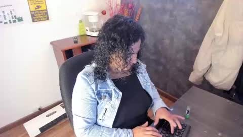 Snapshot of natasha_fox_bms chatting on 07.27.26 natasha_fox_bms online show from 07.27.26