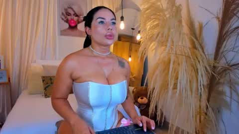       online show from 08.01.26