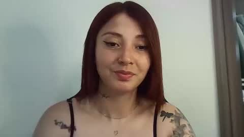 Snapshot of natasha_kein chatting on 03.12.25 natalia online show from 03.12.25
