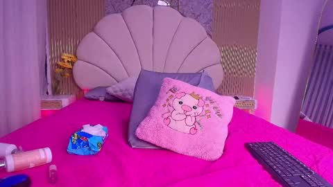 Natasha online show from 05.19.26