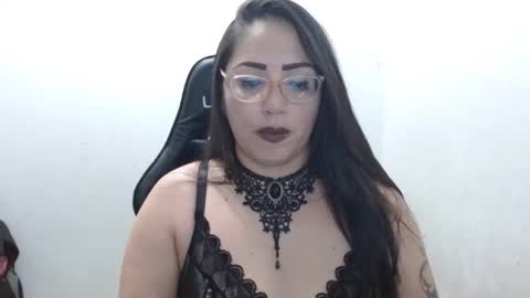 Natasha Smithe  online show from 11.11.25