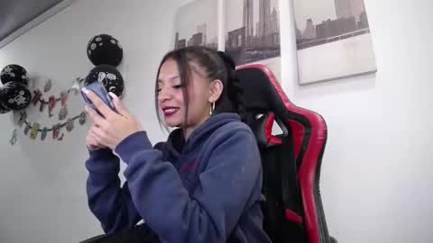 Natashax  online show from 10.21.25