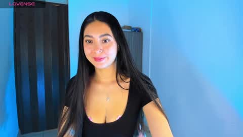 Snapshot of nathalie_rose chatting on 04.04.26 Nathalie online show from 04.04.26