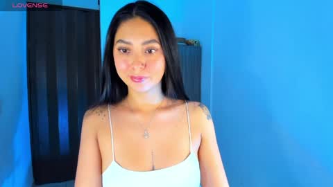 Snapshot of nathalie_rose chatting on 04.16.26 Nathalie online show from 04.16.26