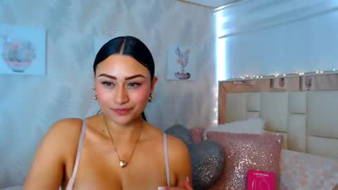Snapshot of nathalierose_1 chatting on 06.24.26 Nathalie Rose online show from 06.24.26