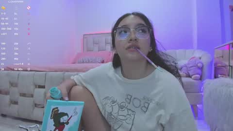 Snapshot of nathaly_star04 chatting on 02.26.25 online show from 02.26.25