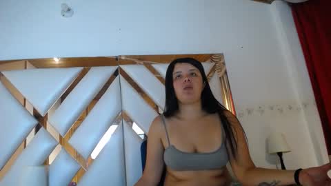 Snapshot of nathaly_sweet23 chatting on 04.25.26 Nathaly sweet online show from 04.25.26