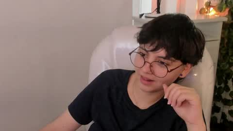 Snapshot of nathalyy_ds chatting on 05.22.26 nathalyy_ds online show from 05.22.26