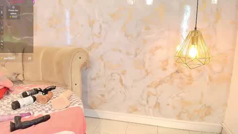 Snapshot of nathamiller chatting on 09.25.25 Natha online show from 09.25.25