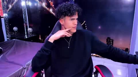 nathan_carson1 online show from 12.02.24