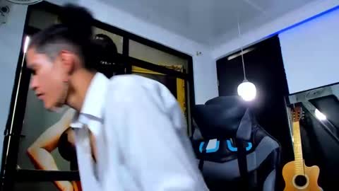 nathan_carson1 online show from 12.11.24