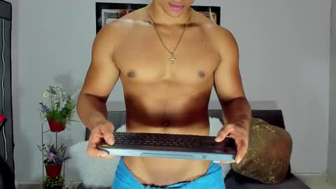 Snapshot of nathan_sexy247 chatting on 09.20.25 Nathan online show from 09.20.25